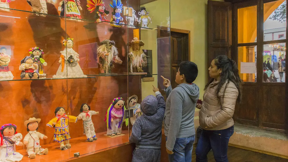 Sostuvo que deben hacer frente a los retos de atraer a visitantes de diferentes nacionalidades.  Foto César Ortiz.